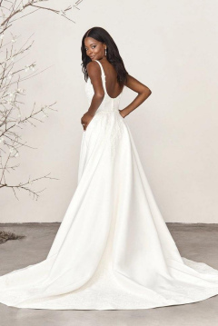 44387_FB_Sincerity-Bridal