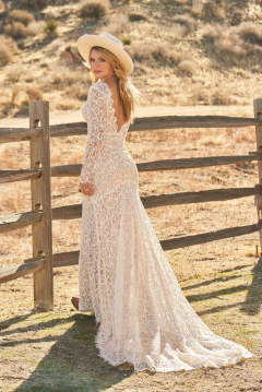 66250_FB_Lillian-West