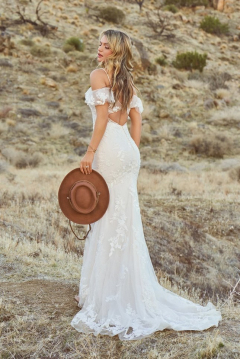 66267_FB_Lillian-West