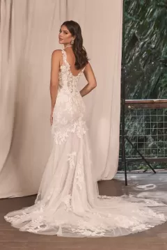 66292_FB_D_Lillian-West