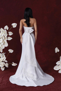 88357_FB_Hilton_Justin-Alexander