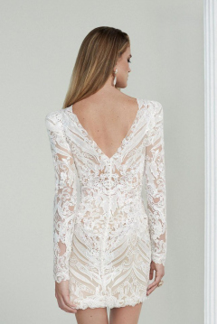 99210_BC_Cher_Justin_Alexander_Signature