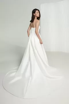 99214_FB_Marie_Justin_Alexander_Signature