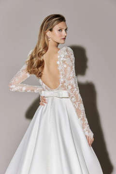 99273_BC_Camelot_Justin-Alexander-Signature